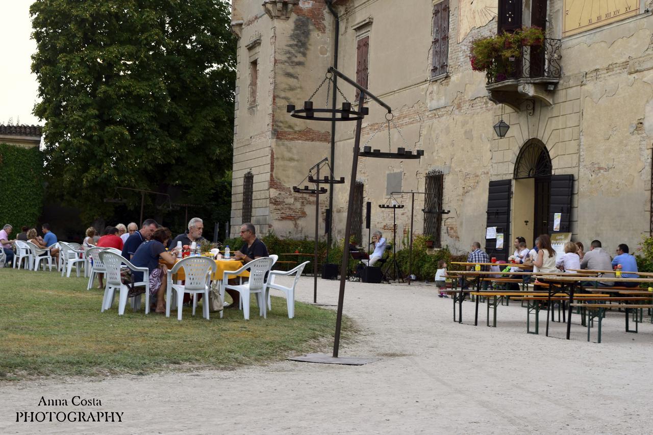 Ostello Castello Mina Della Scala Casteldidone ภายนอก รูปภาพ
